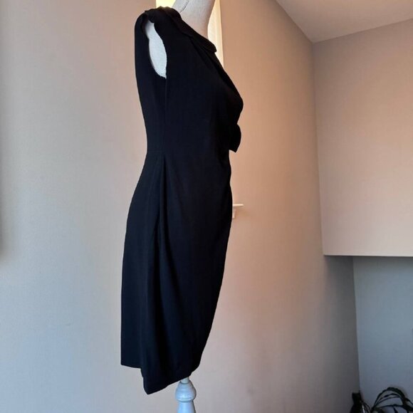 SUZI CHIN Stretchy Little Black Dress with a Twist - Size 6 - Picture 4 of 9